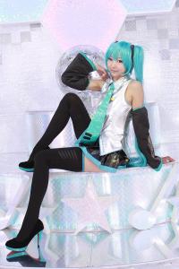 [Image] That woman who is famous for cosplay of Hatsune Miku, had maintained a transcendence style for nearly 20 years