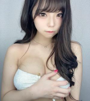 Burlesque Tokyo dancer Momo is too cute, the strongest spec of big in the baby face!