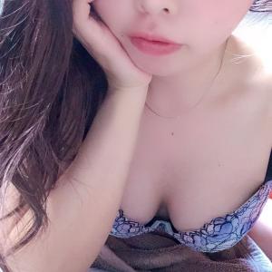 E Cup 24-year-old Busty Girls Appear In The Face ○ Kokupaa Naked Nude Selfie