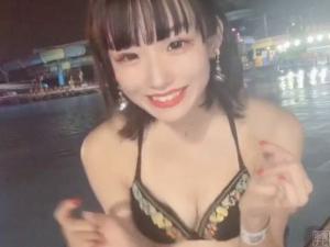 Erotic post increasing TikTok babe swimsuit dance selfie-私房自拍