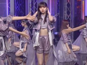 Nogizaka 46 See the high-exposure navel costume from an erotic point of view